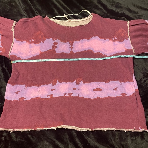 Free People tie dye off the shoulder sweater LG - Picture 9 of 9
